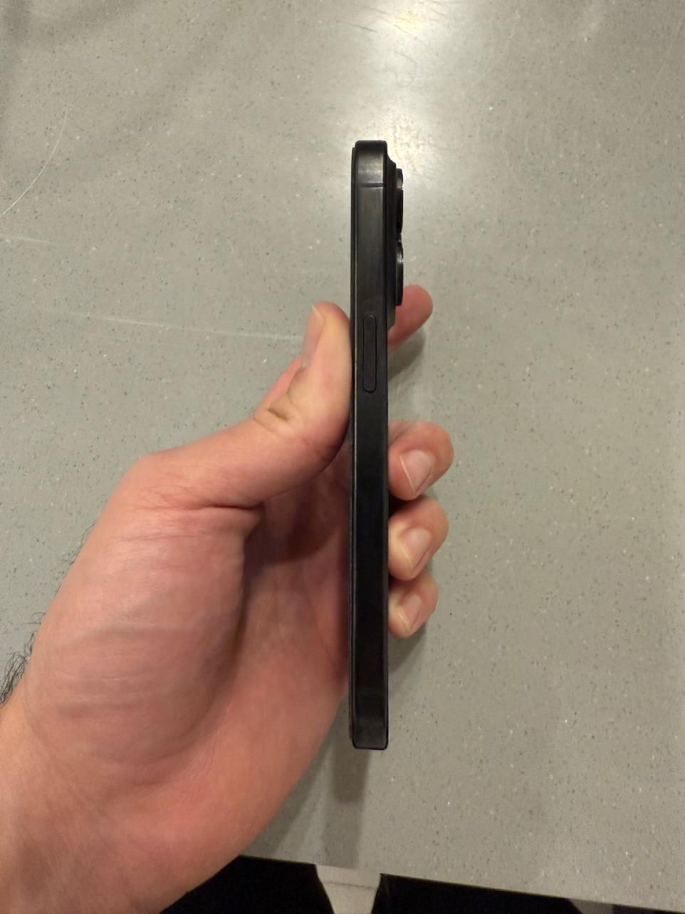 اپل iPhone 15 Pro با حافظهٔ ۵۱۲ گیگابایت|موبایل|تهران, الهیه|دیوار
