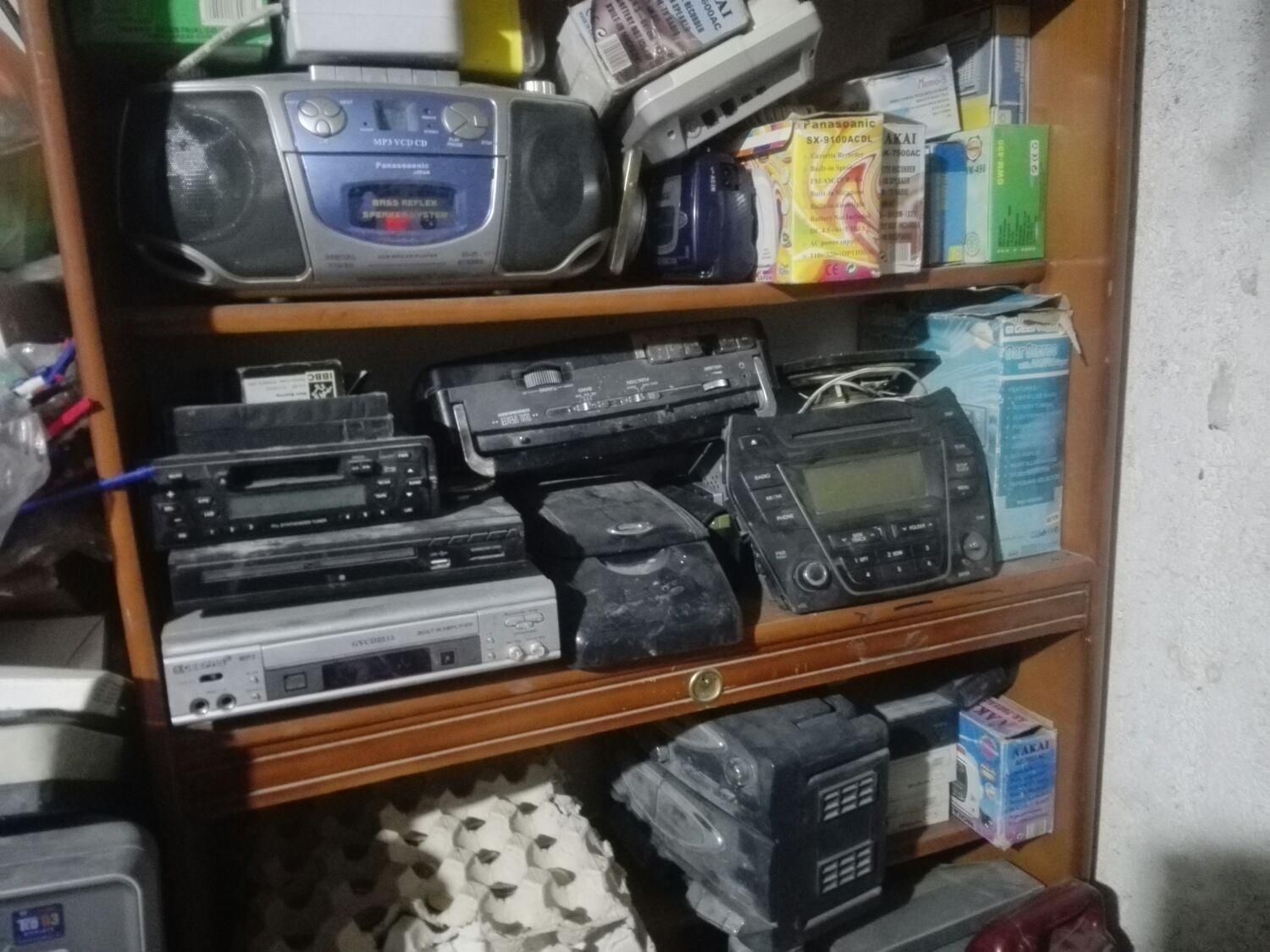 مانیتورتی وی  وانواع کلکسیونی|کلکسیون اشیاء عتیقه|جهرم, |دیوار