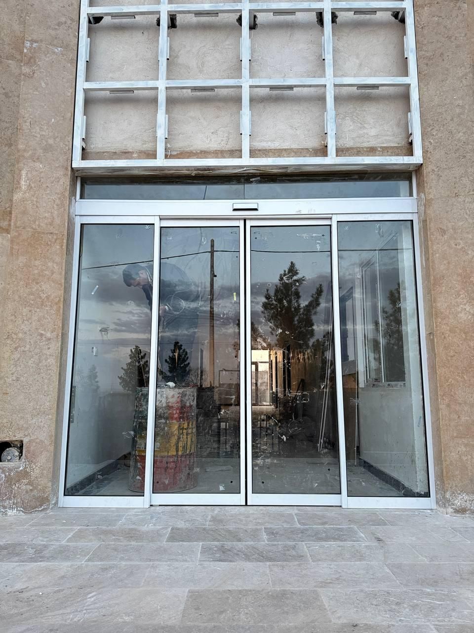 درب شیشه ای فریم دار تضمینی|مصالح و تجهیزات ساختمان|مشهد, جاهد شهر|دیوار