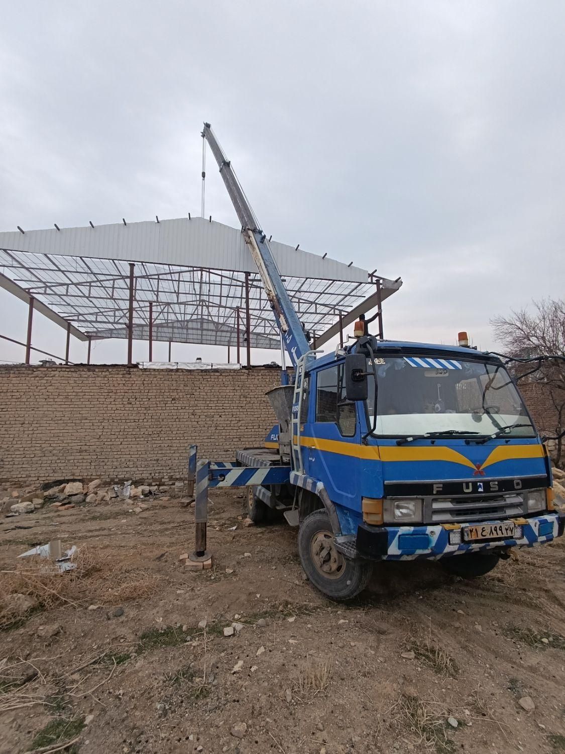 خدمات جرثقیل 27متری باسردکل|خدمات حمل و نقل|ارومیه, |دیوار