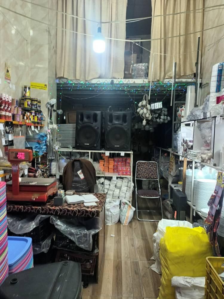 مغازه تجاری واقع در حافظ غربی|فروش مغازه و غرفه|تویسرکان, |دیوار