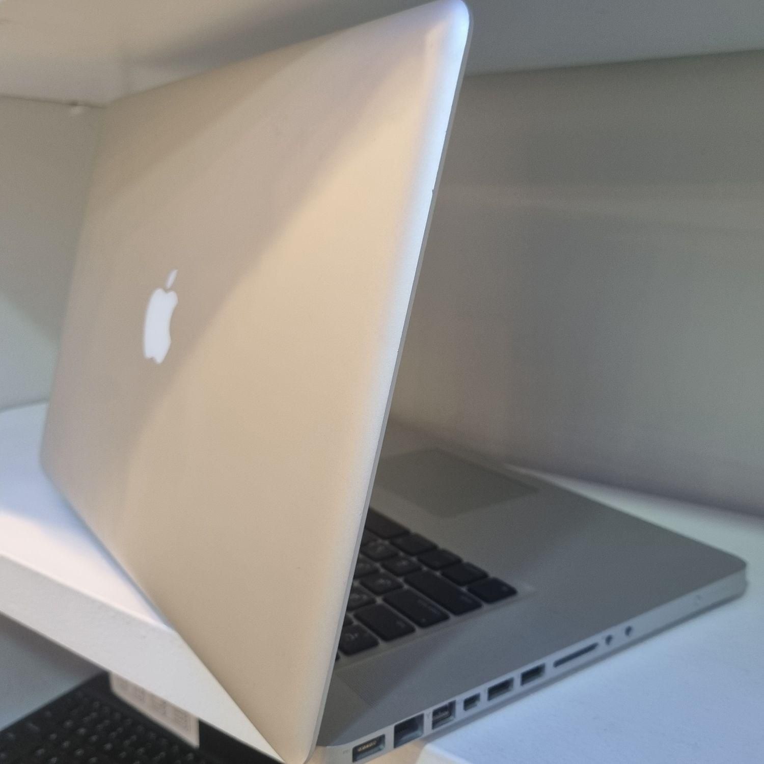 لپ‌تاپ MACBOOK PRO2009 آمریکایی با جعبه اورجینال|رایانه همراه|تهران, صادقیه|دیوار