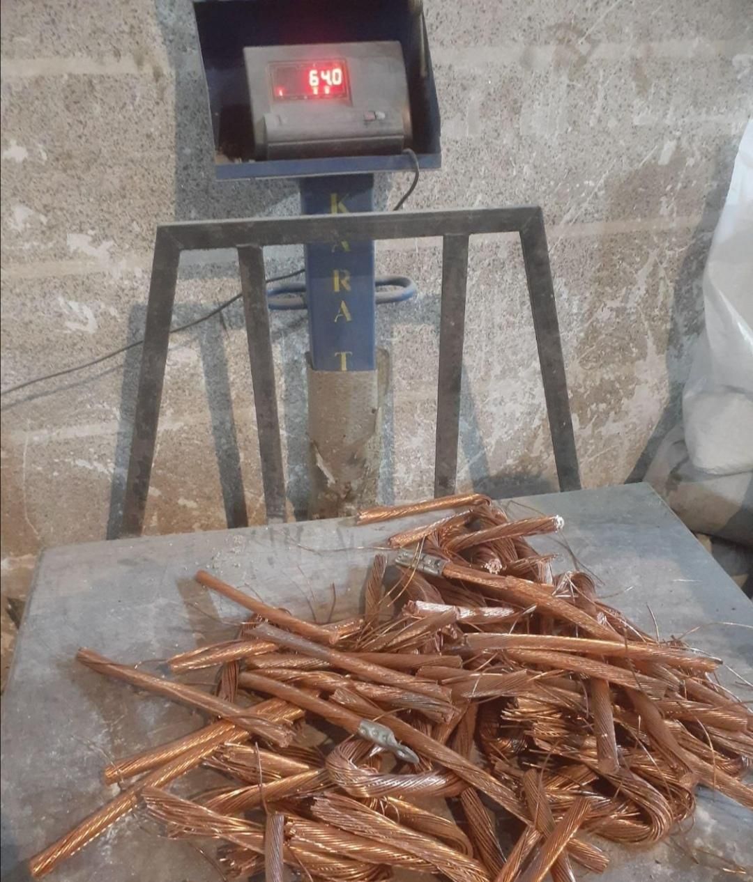 خرید و فروش فلزات رنگی مس برنج و...|خدمات پیشه و مهارت|نسیم‌شهر, |دیوار