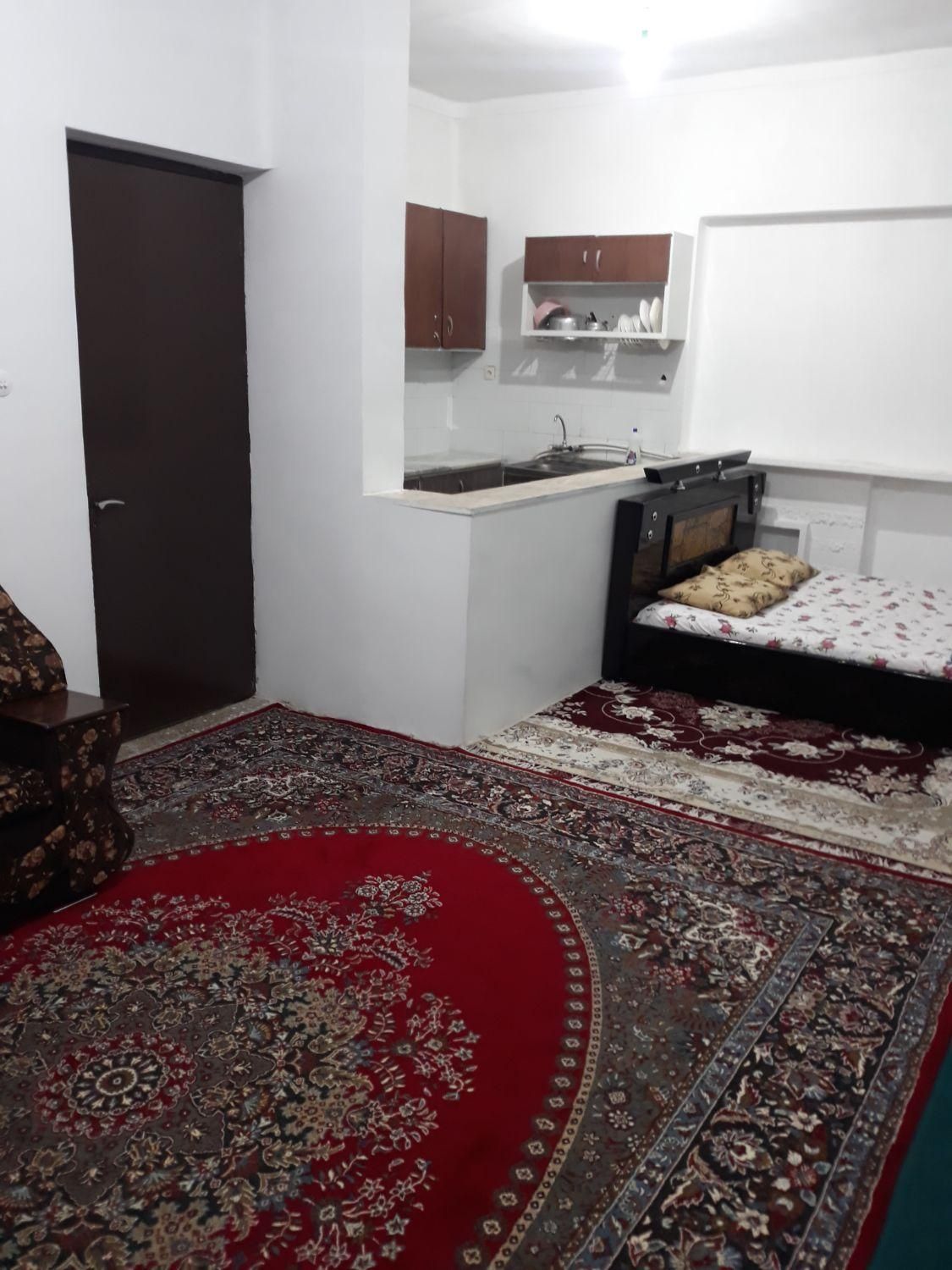 سوییت مبله منزل مبله مرکز شهر نزدیک حرم  زند|اجارهٔ کوتاه‌مدت آپارتمان و سوئیت|شیراز, زند|دیوار