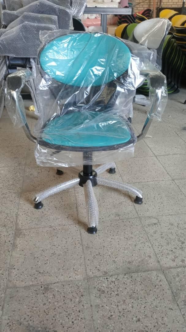 صندلی کارمندی اداری پایه گردان نشیمن صدفی|مبلمان اداری|مشهد, چهارچشمه|دیوار