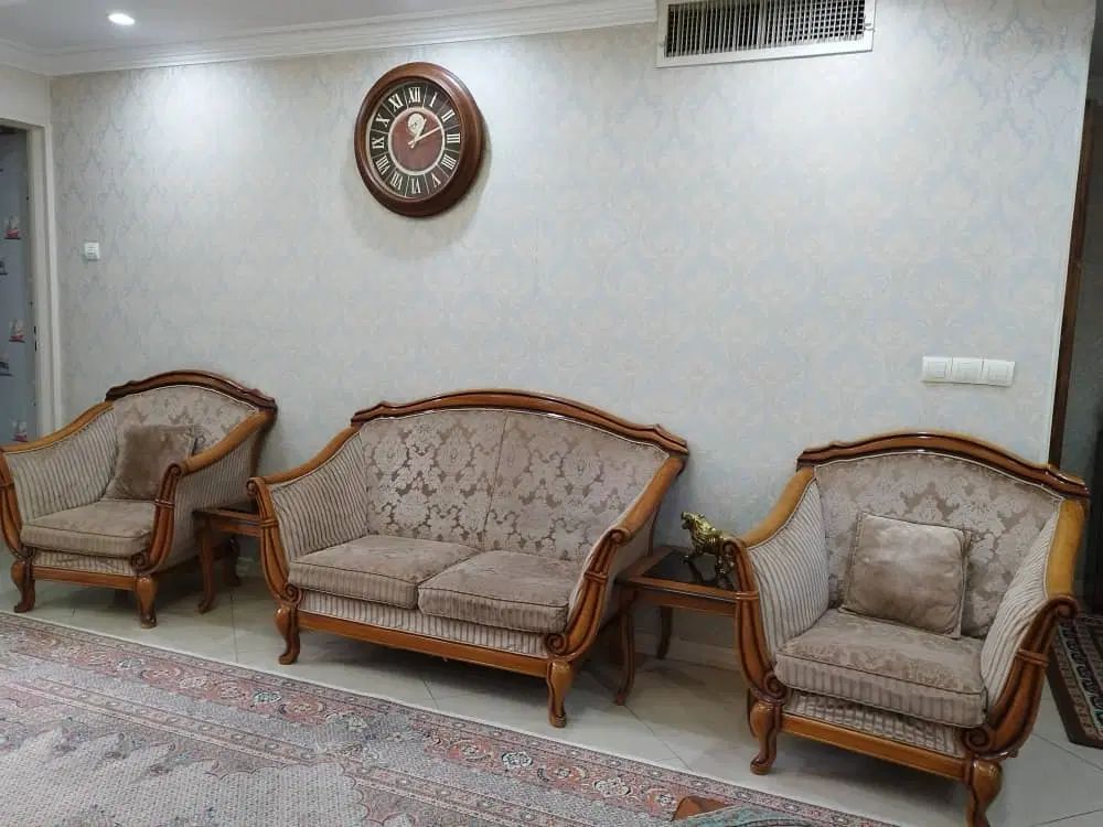 مبل هفت نفره جنس چوب گردو کاملا نو سالم|مبلمان خانگی و میز عسلی|تهران, تهرانسر غربی|دیوار
