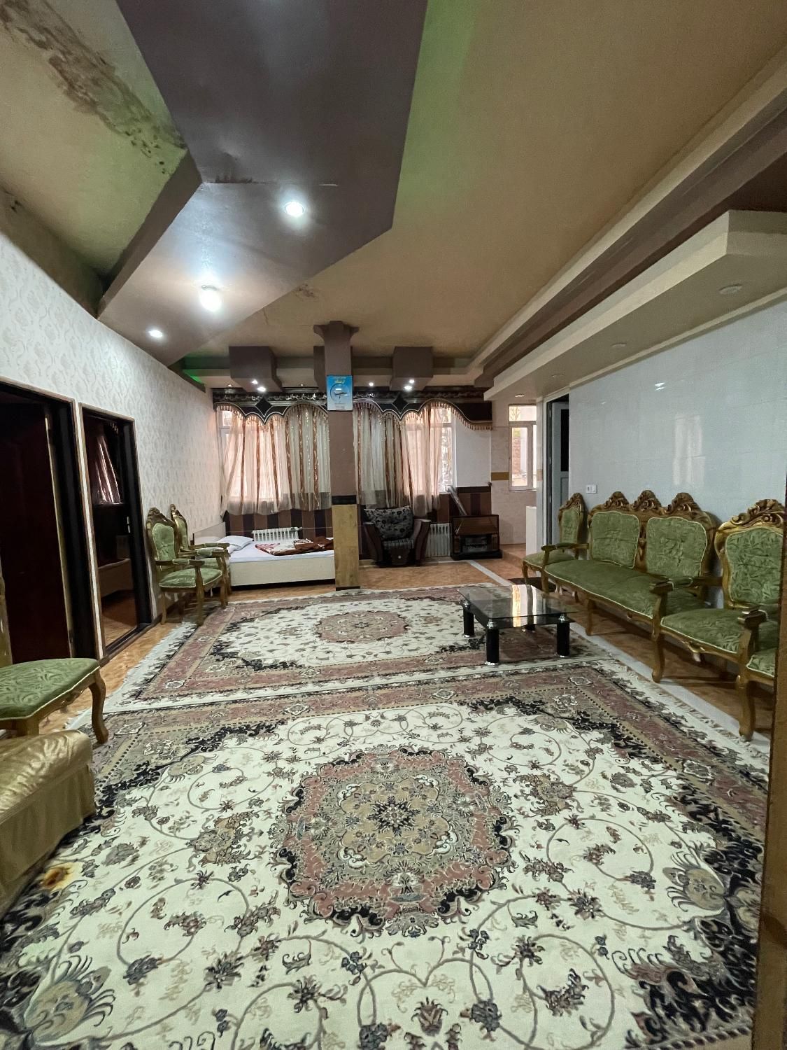 اجاره روزانه واحد استخر دار در مرکز شهر سرعین|اجارهٔ کوتاه‌مدت آپارتمان و سوئیت|سرعین, |دیوار