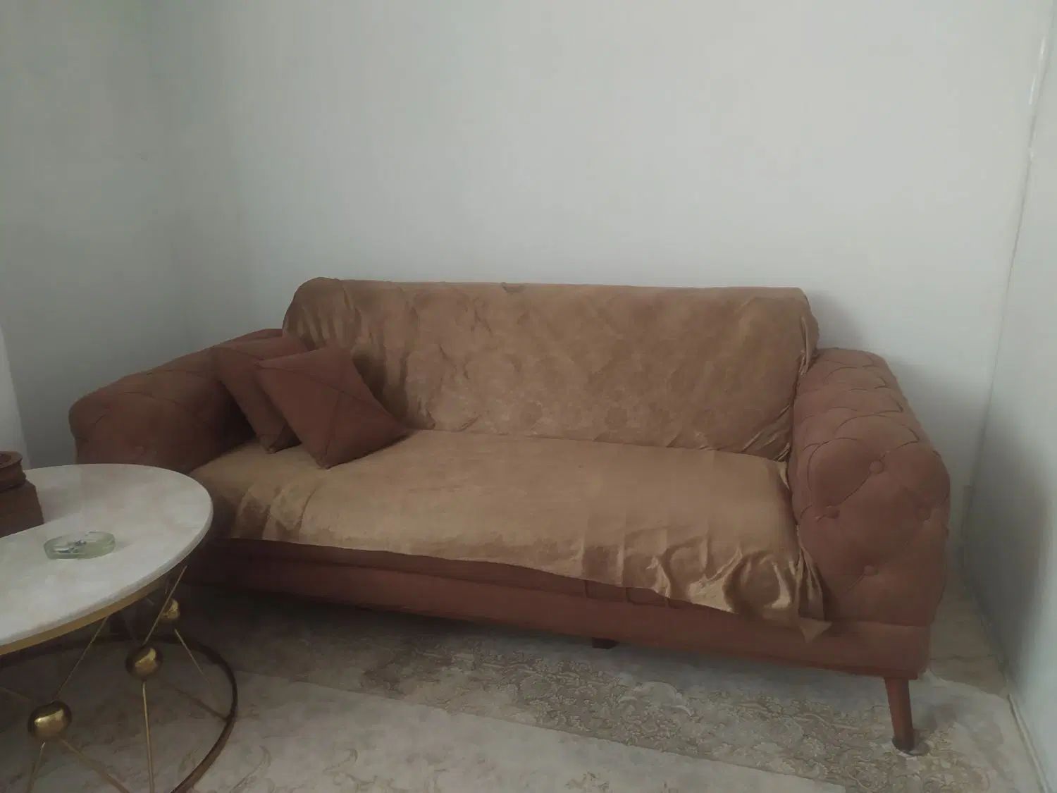 مبل چستر ۸نفره سفارشی ساخته شده رنگ نسکافه ای|مبلمان خانگی و میز عسلی|قرچک, زیبا شهر|دیوار