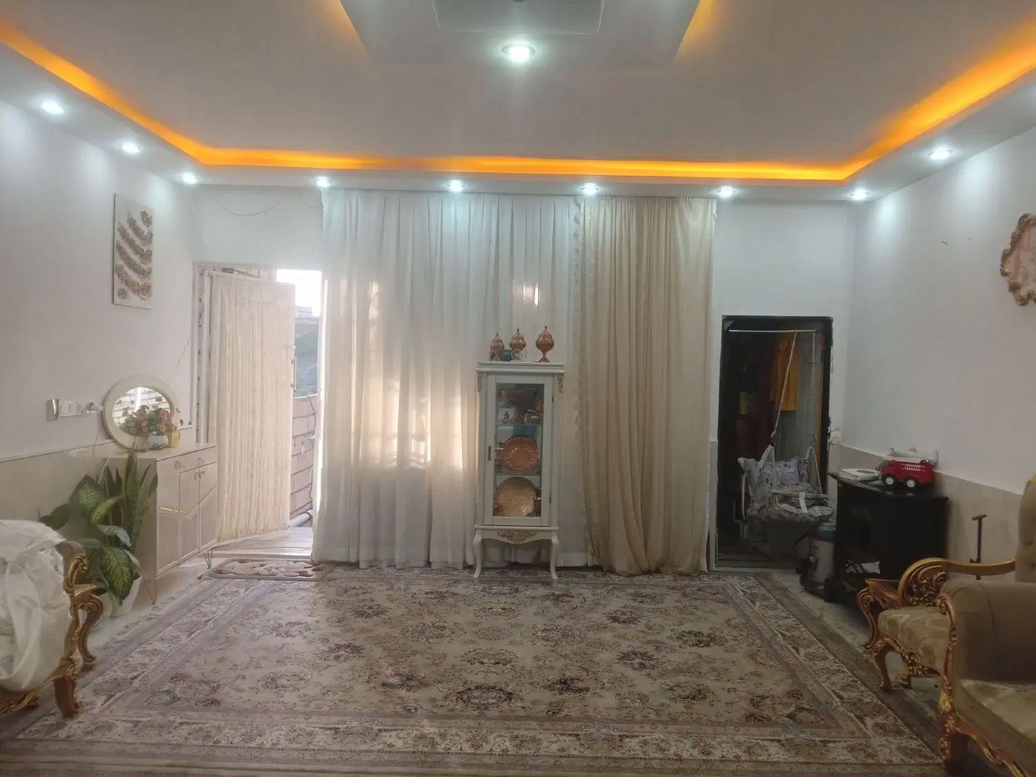 خانه فروشی|فروش آپارتمان|مشهد, پورسینا|دیوار