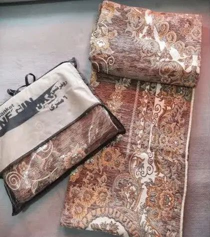 روفرشی گل مخمل دورو نگین نسکافه ای کرم ۹ متری|روفرشی|اصفهان, خواجو|دیوار