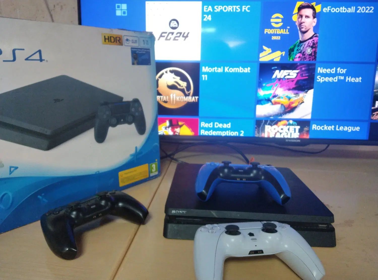 کنسول PS4 یک ترا اسلیم با سه دسته|کنسول، بازی ویدئویی و آنلاین|تهران, خواجه نصیر طوسی|دیوار