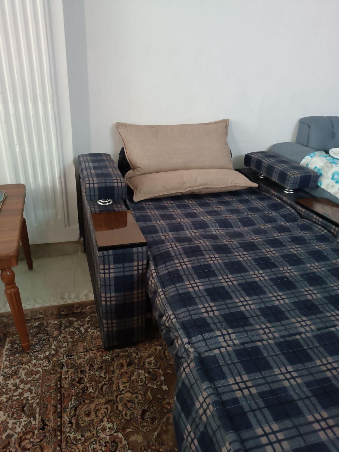 مبل تختخوابشو یک نفره با کیفیت|تخت و سرویس خواب|رشت, ساغری سازان|دیوار