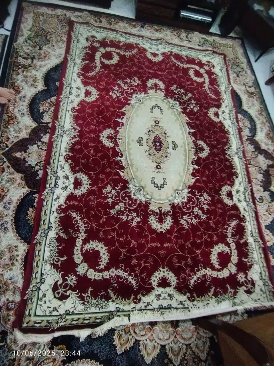 دو تخته فرش ۶متری|فرش|لنگرود, |دیوار