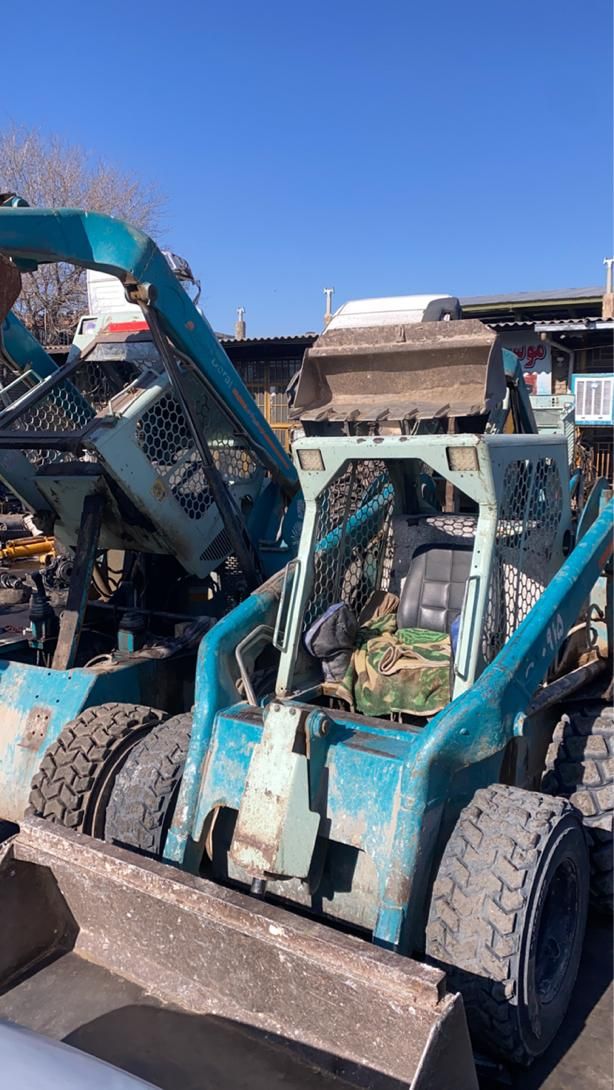 تعمیرات تخصصی، خرید و فروش انواع مینی لودر|خودرو سنگین|مشهد, طرق|دیوار