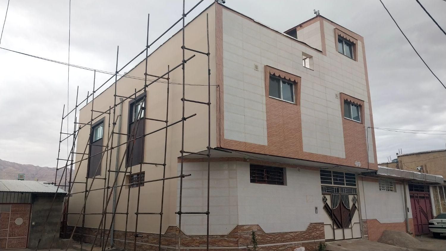 آب بندی نمای ساختمان و پشت بام با عایق رطوبتی نانو|خدمات پیشه و مهارت|شهرکرد, |دیوار