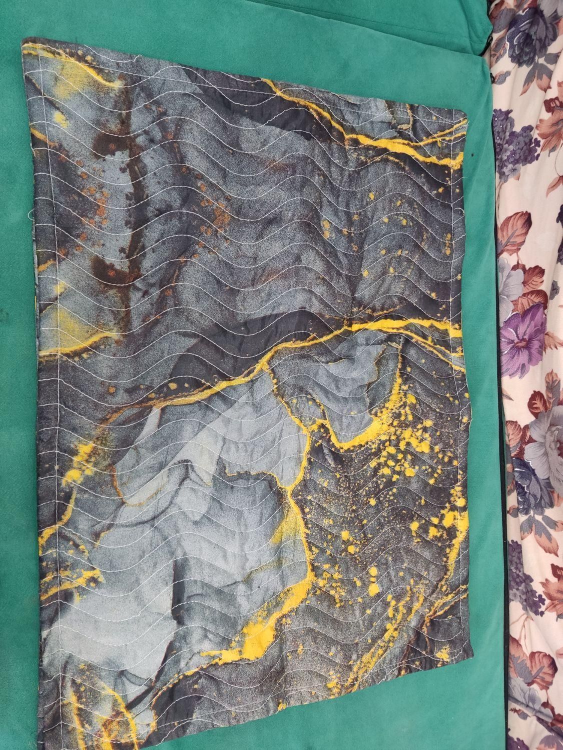 رو بالشتی|رختخواب، بالش، پتو|اهواز, کوی علوی|دیوار