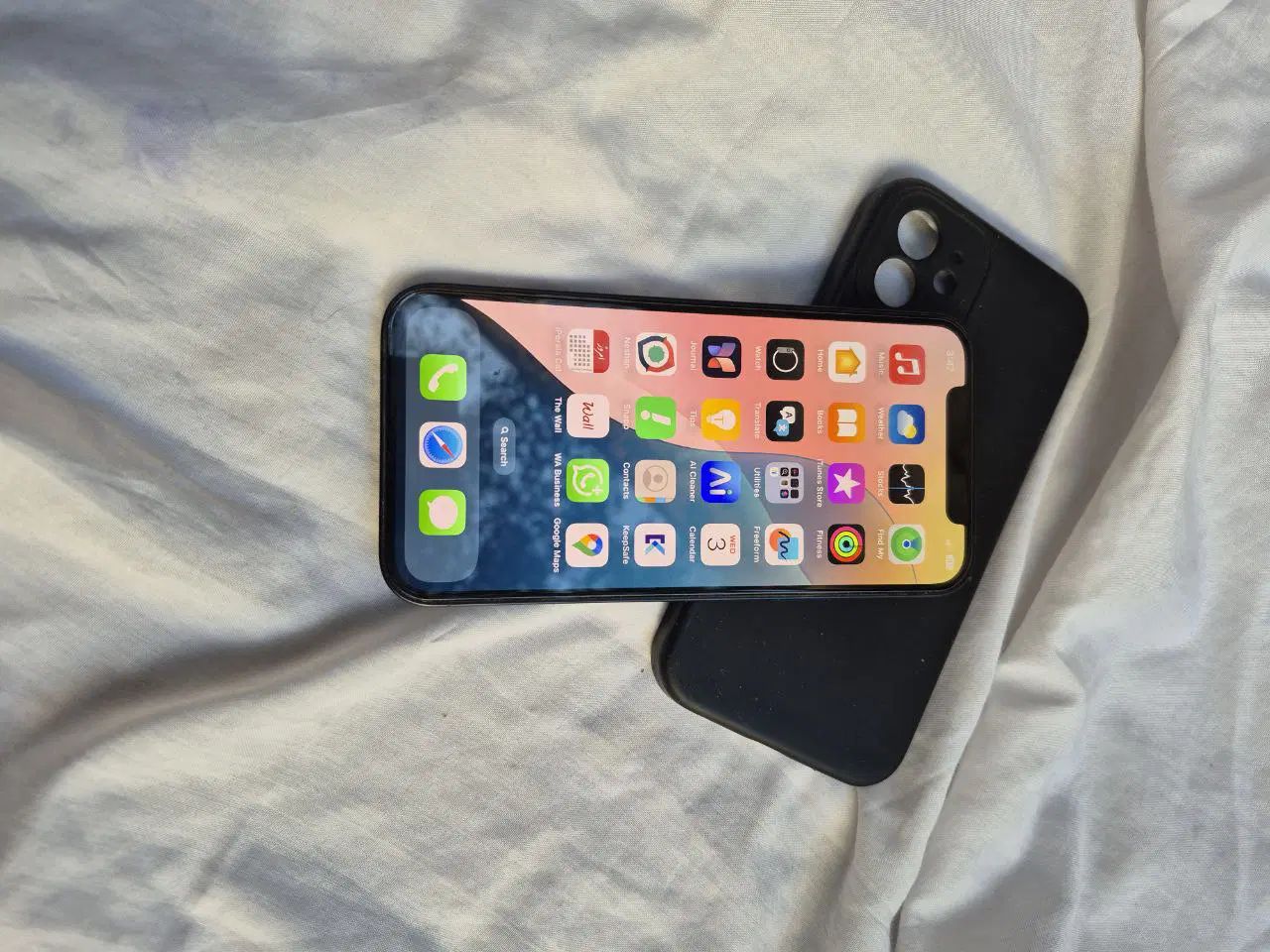 اپل iPhone 12 با حافظهٔ ۱۲۸ گیگابایت|موبایل|مشهد, دانش|دیوار
