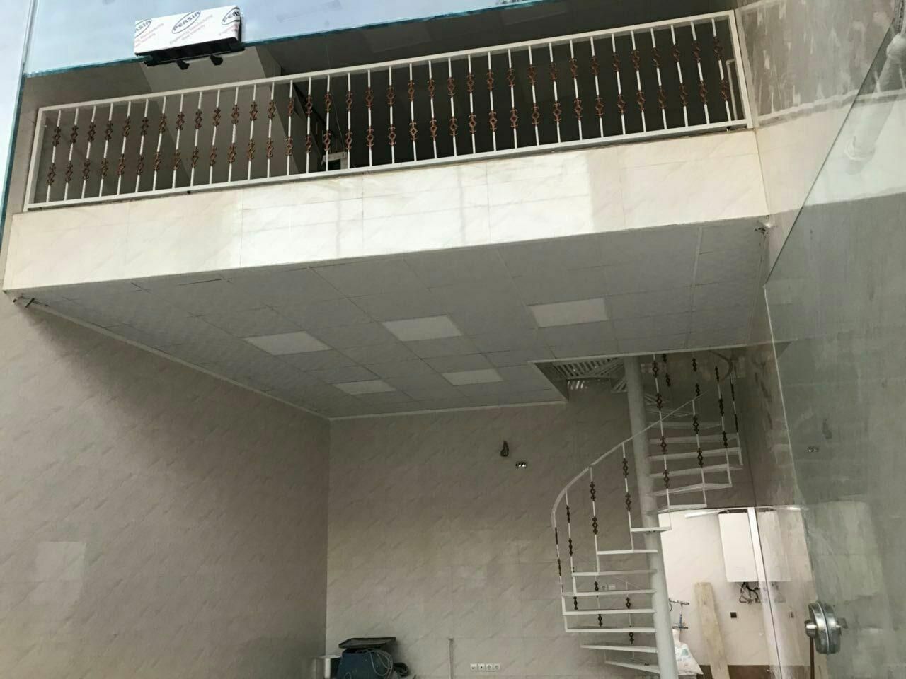 مغازه فعال بر خیابان اصلی مالک اشتر فرصتی بی نظییر|اجارهٔ مغازه و غرفه|تهران, هاشمی|دیوار