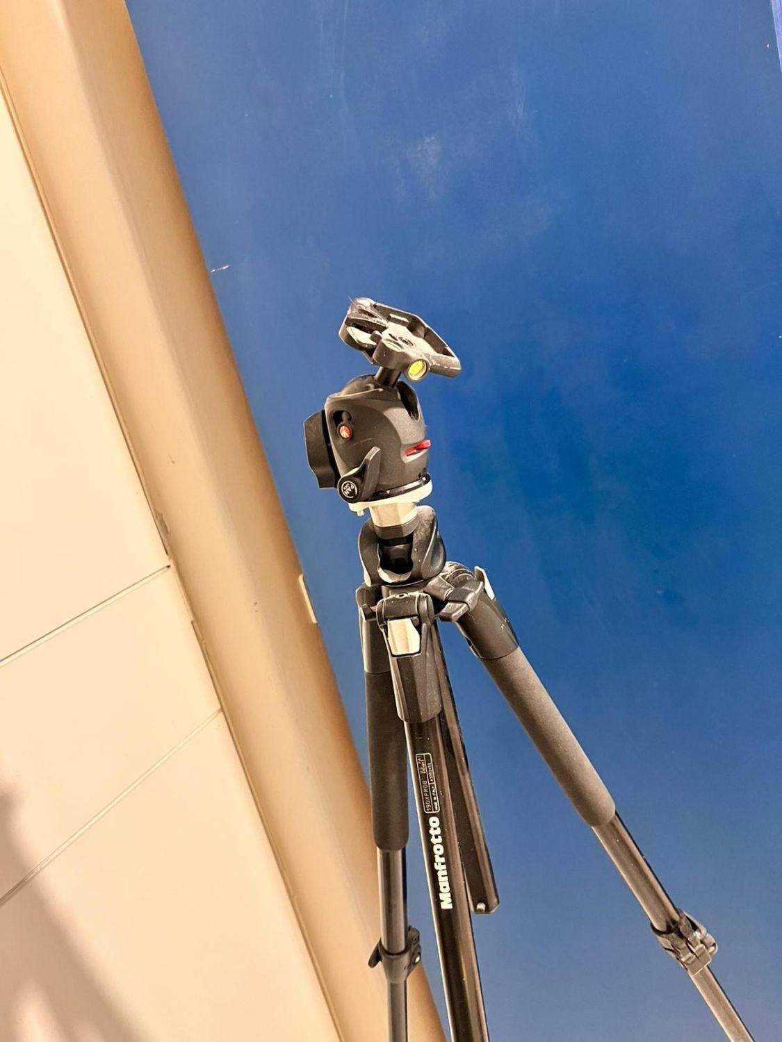 پایه دوربین manfrotto 190 pron|دوربین عکاسی و فیلم‌برداری|تهران, اختیاریه|دیوار