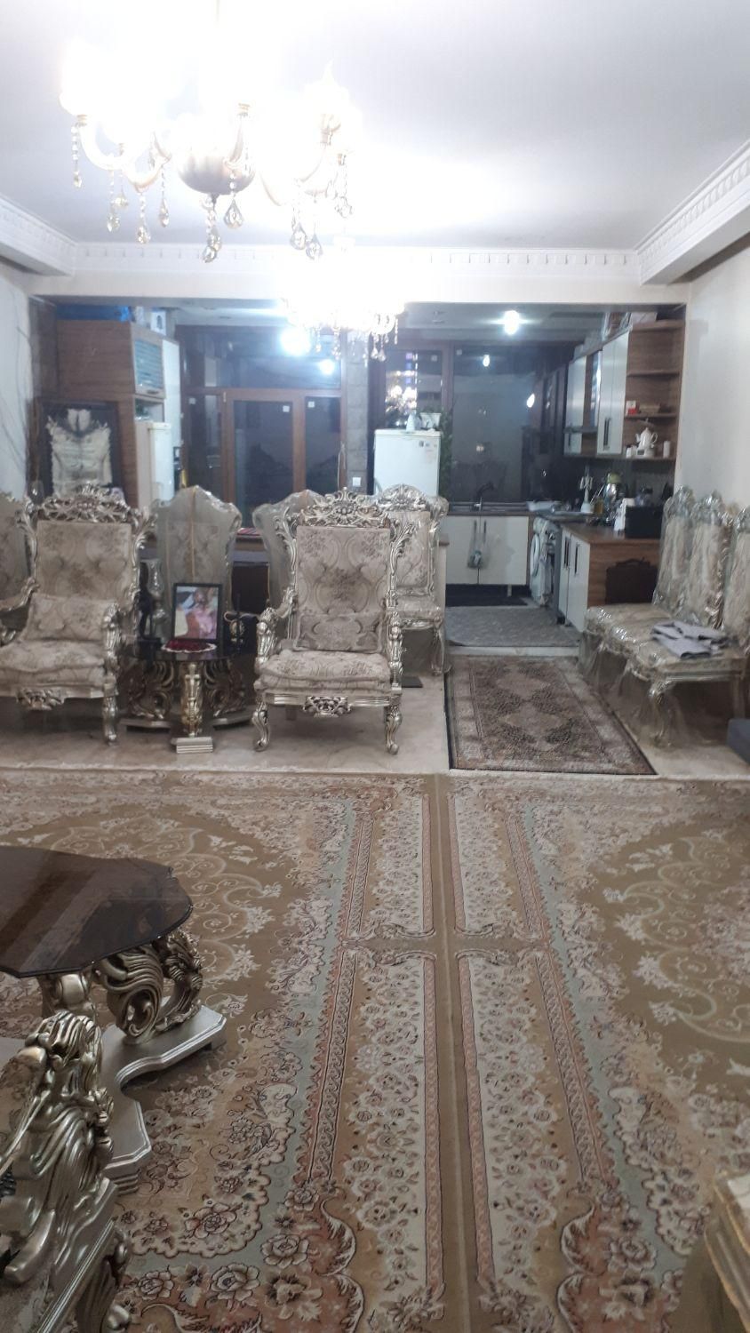 ۱۰۰متری/فول/خوشنقشه/نورگیر/لوکیشن دنج|اجارهٔ آپارتمان|تهران, جلفا|دیوار