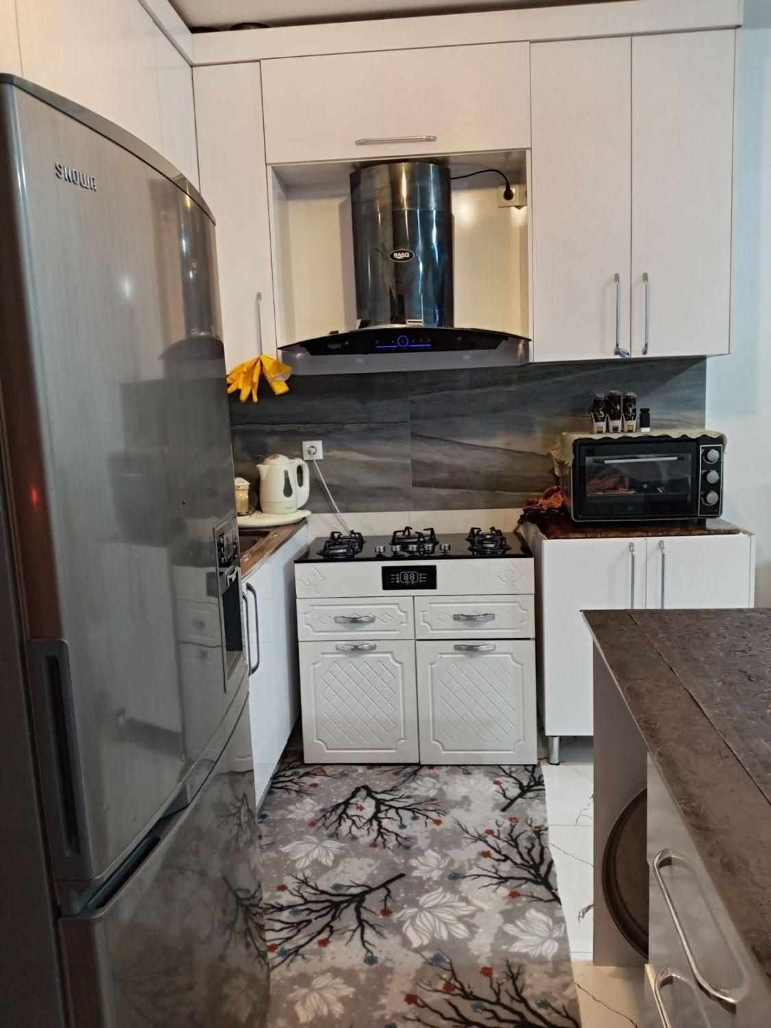 طبقه هم کف از دو طبقه راه جدا|فروش آپارتمان|اصفهان, سودان|دیوار