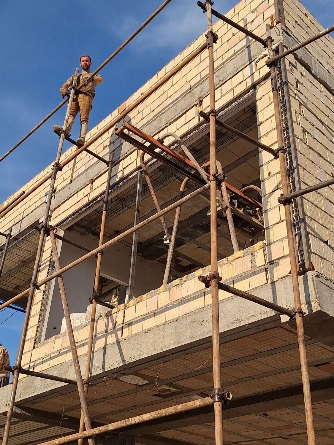 داربست فلزی پوریا نسب هرگونه داربست|خدمات پیشه و مهارت|قزوین, |دیوار