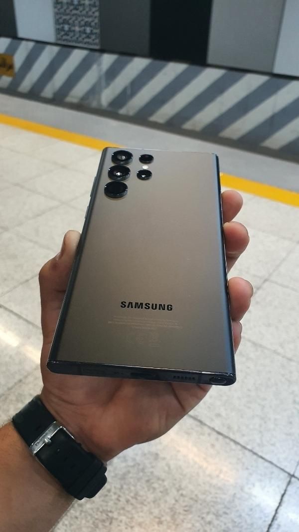 سامسونگ Galaxy S22 Ultra 5G با حافظهٔ ۲۵۶ گیگابایت|موبایل|شیراز, باغ تخت|دیوار