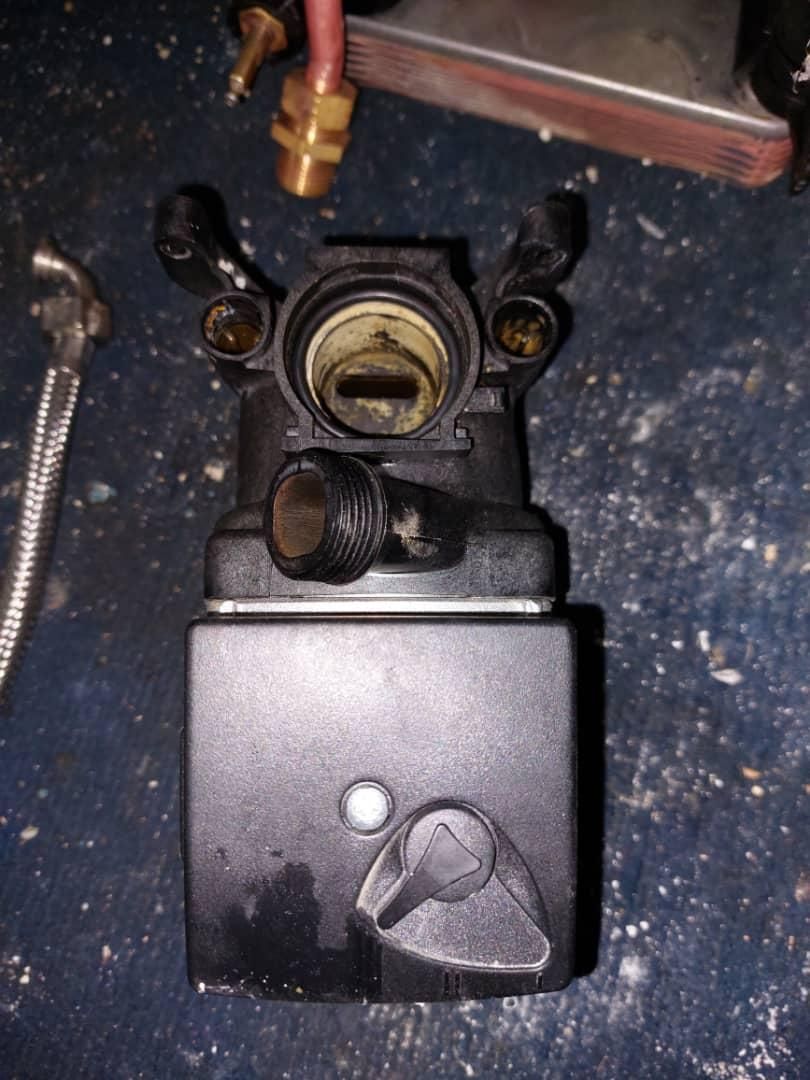 تعمیرات تخصصی انواع پکیج شوفاژ دیواری وآبگرمکن علی|خدمات پیشه و مهارت|تهران, جیحون|دیوار