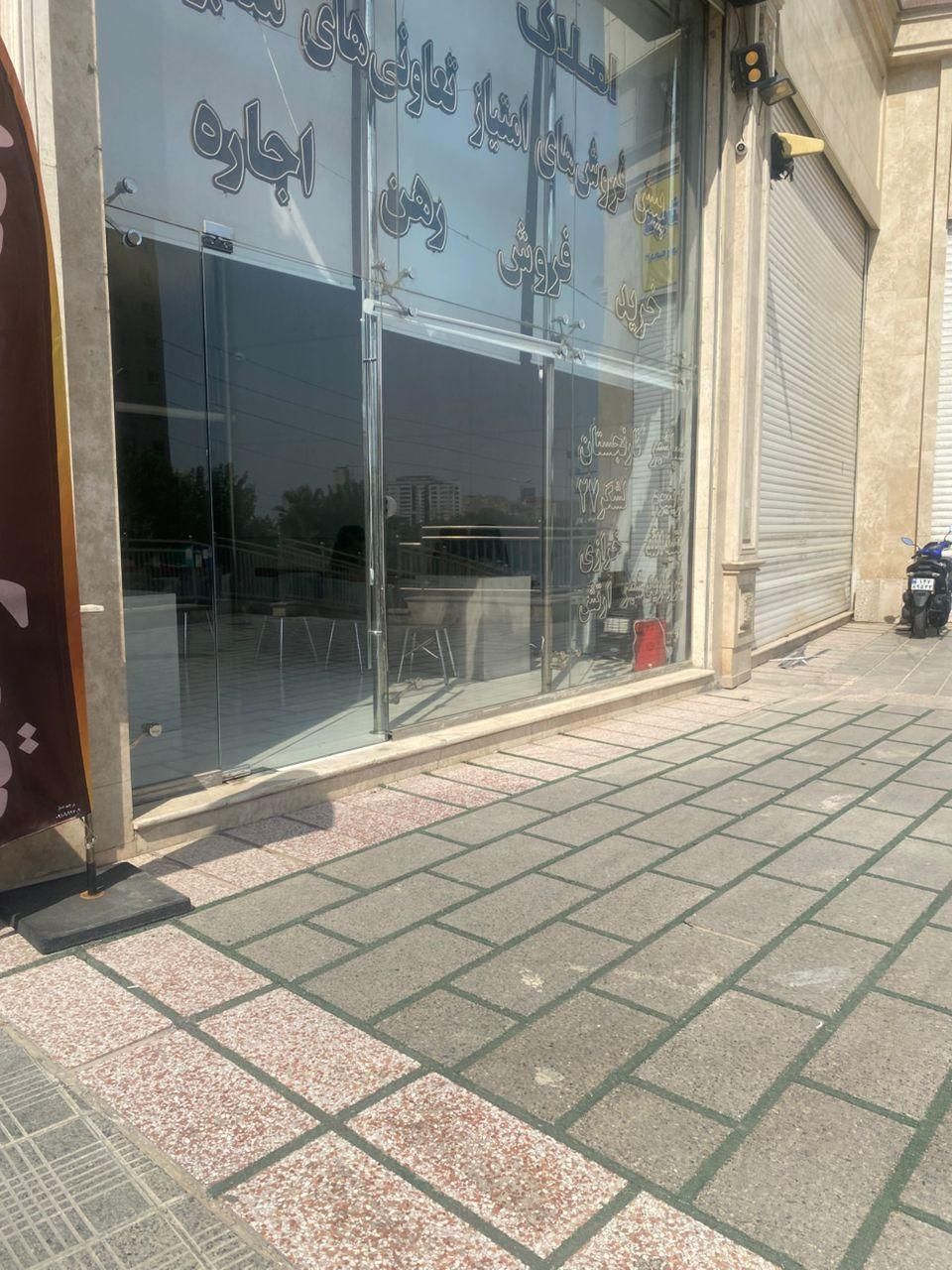 تجاری ۳۵ متری/بر خیابان اصلی/لوکیشن دریاچه|اجارهٔ مغازه و غرفه|تهران, دریاچه شهدای خلیج فارس|دیوار