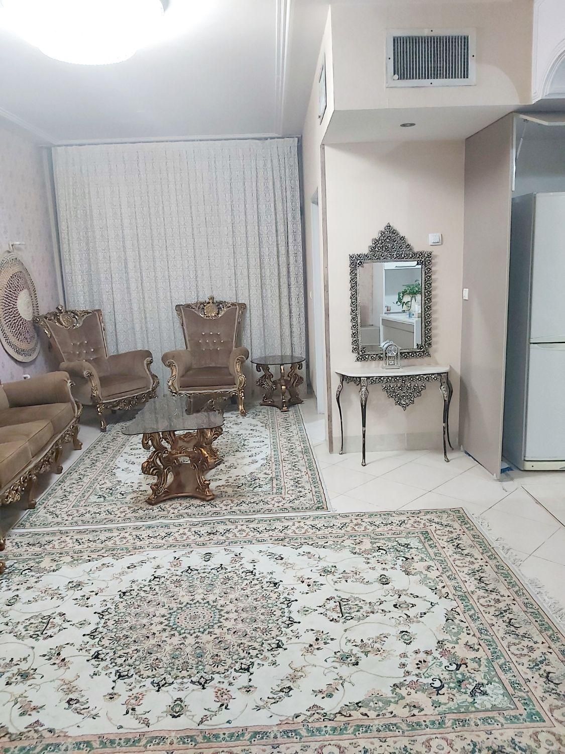 اجاره آپارتمان مبله دو خوابه شهرک فرهنگیان|اجارهٔ کوتاه‌مدت آپارتمان و سوئیت|شیراز, شهرک فرهنگیان|دیوار