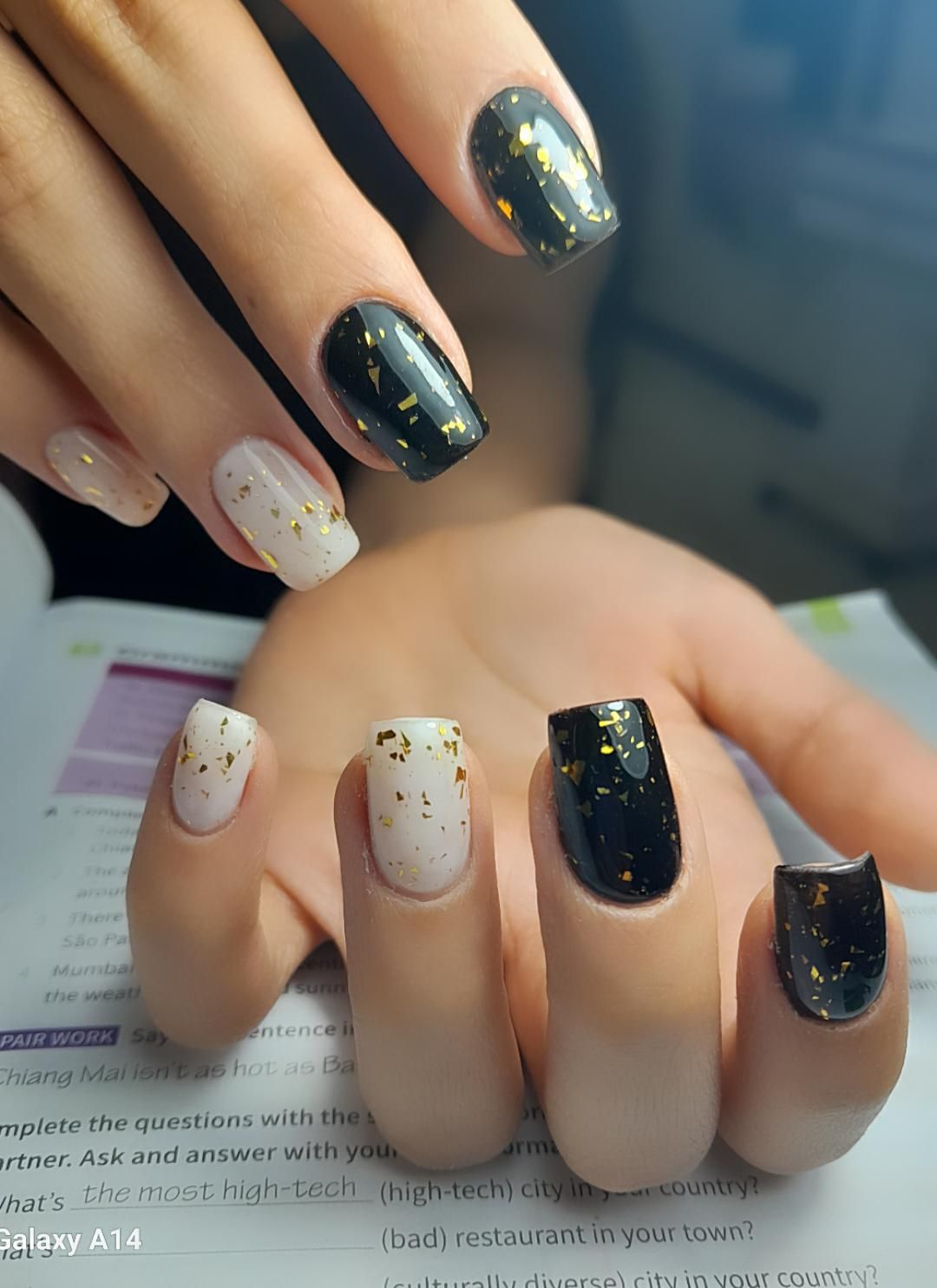 تخفیف کاشت و ترمیم و آموزش ناخن گلستان|خدمات آرایشگری و زیبایی|گلستان (تهران), |دیوار