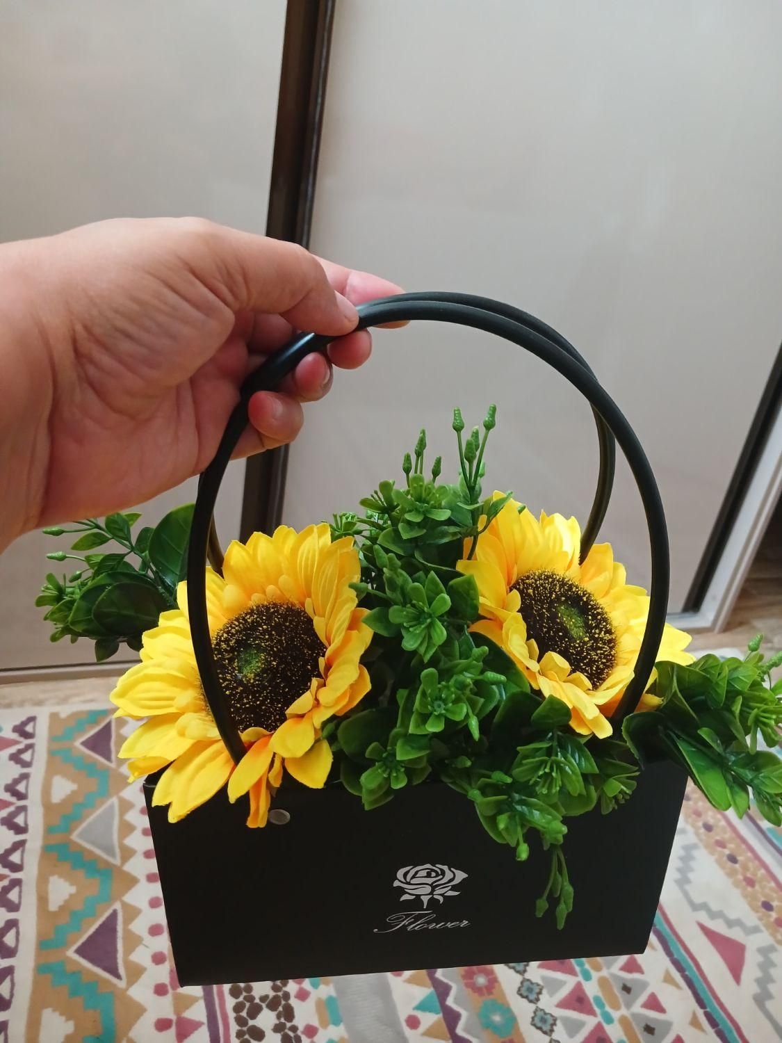 گل کادویی|گل مصنوعی|اردبیل, |دیوار