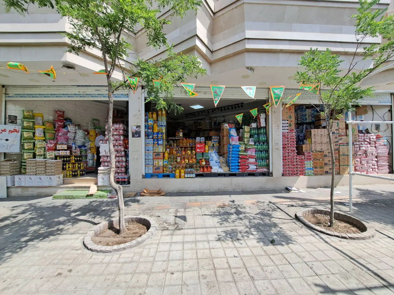 63متر تجاری دائم/سند اماده/حاشیه سجادیه/15متر دهنه|فروش مغازه و غرفه|مشهد, الهیه|دیوار