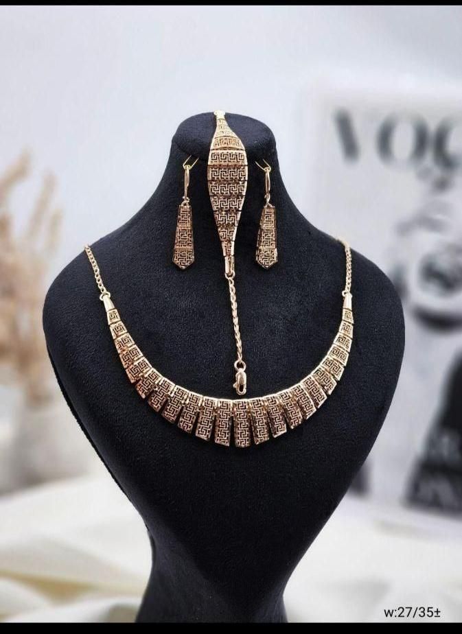 سرویس نقره ورساچ مدال ورساچ انگشتر تاج نقره حمیدی|بدلیجات|تبریز, |دیوار