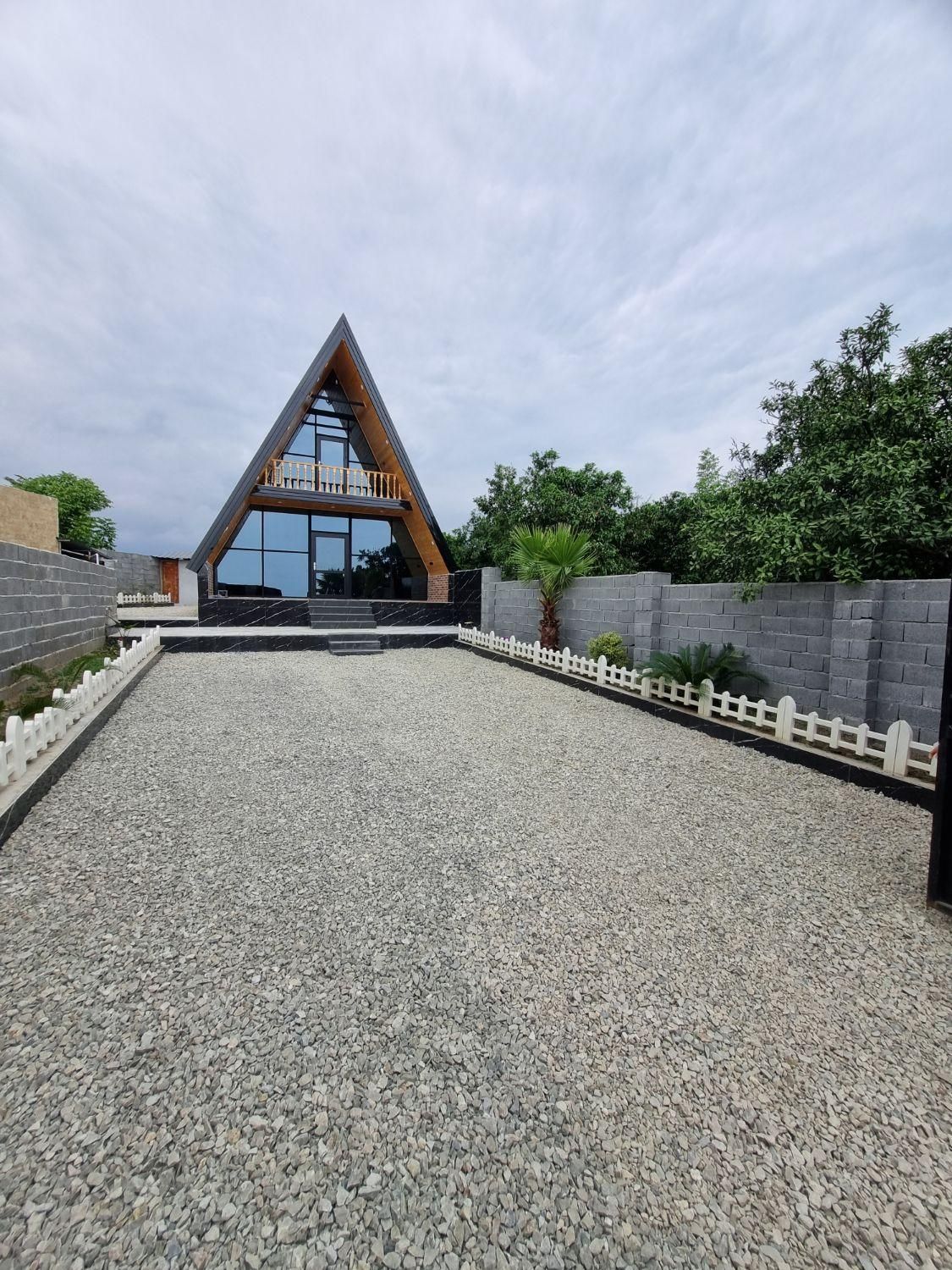 اجاره ویلا کلبه سوئیسی جکوزی دوخواب دربست|اجارهٔ کوتاه‌مدت ویلا و باغ|رامسر, |دیوار