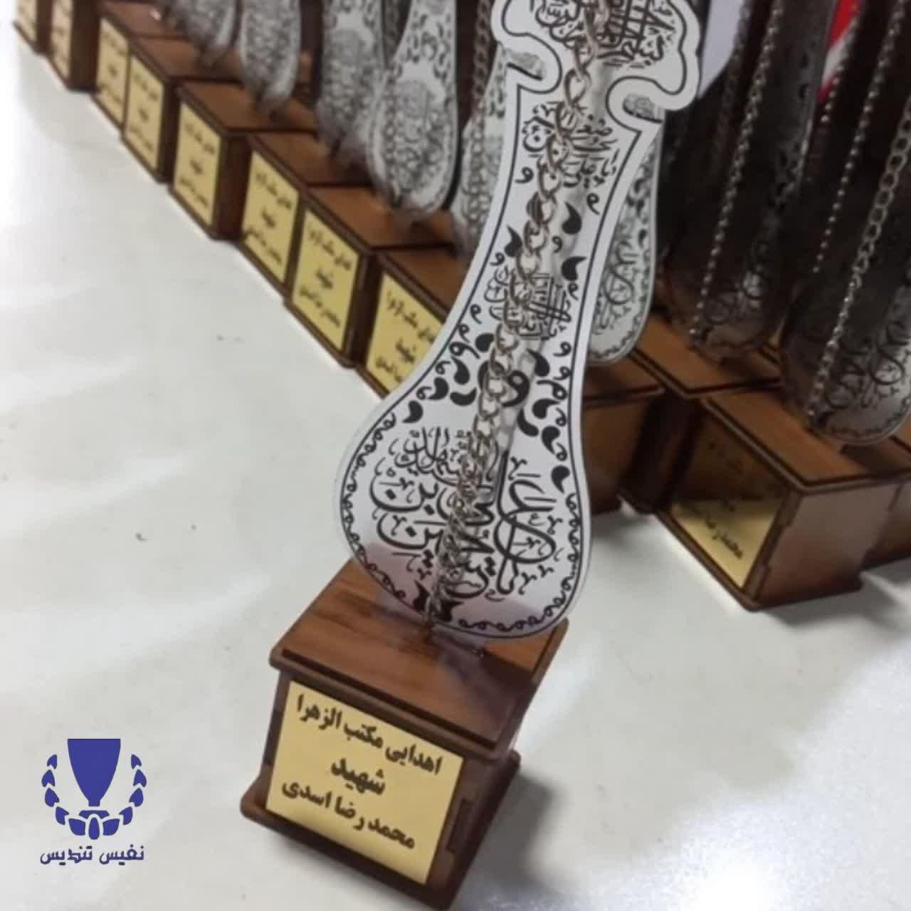 استند و استیکر و تندیس مذهبی ماکت علم امام حسین|مجسمه، تندیس، ماکت|مشهد, خین عرب|دیوار
