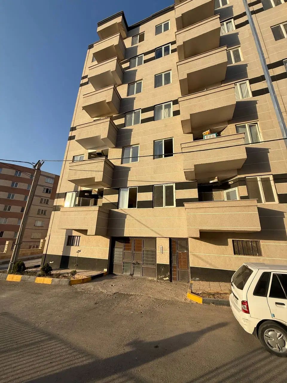 86 متر واحد تحویل پارکینگ/انباری/اسانسور (مهستان)|فروش آپارتمان|هشتگرد, شهرک پامچال|دیوار