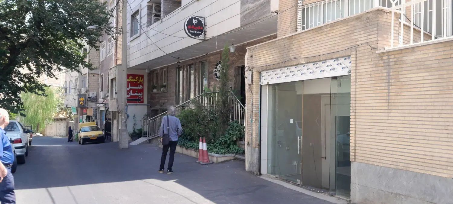 مغازه ۳۰ متری بلوار چمران پشت ایستگاه تاکسی تهران|اجارهٔ مغازه و غرفه|کرج, چمران|دیوار