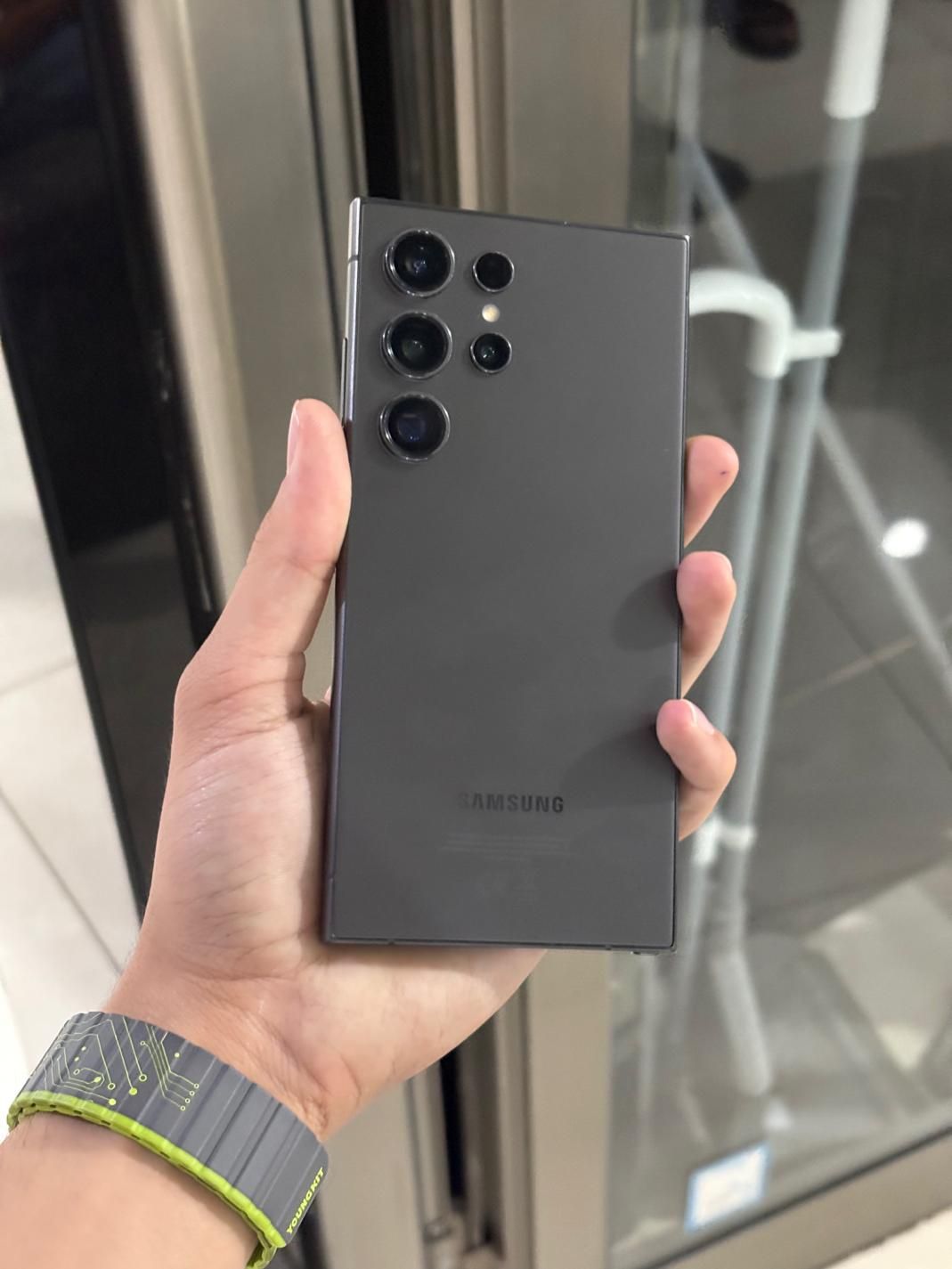 ۱۸ماههGalaxy S24 Ultra با حافظهٔ ۲۵۶ گیگابایت|موبایل|اصفهان, مفتح|دیوار