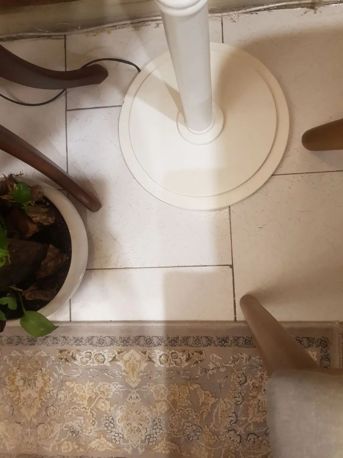 اباژور|چراغ خواب و آباژور|تهران, خواجه نظام الملک|دیوار