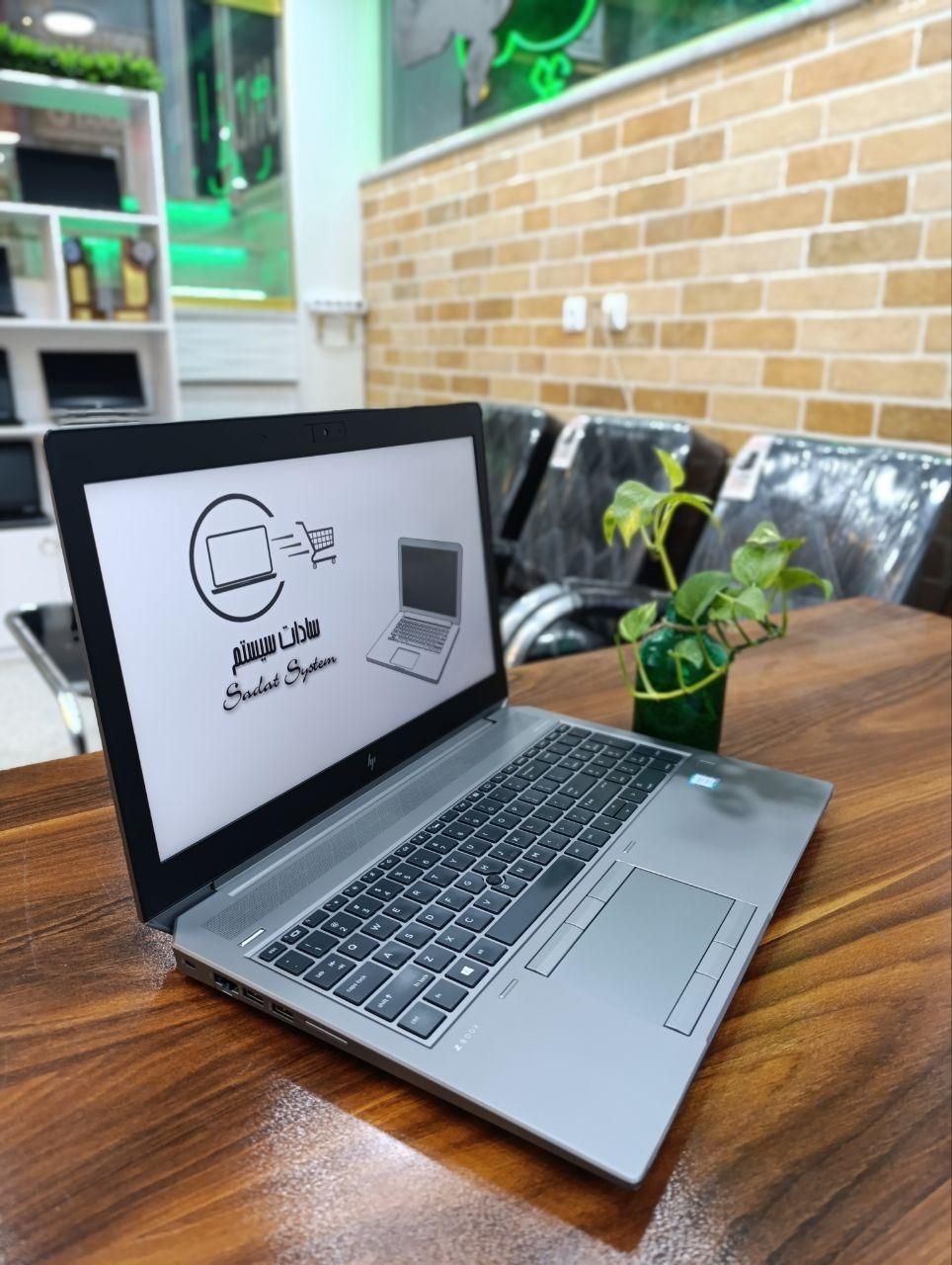 لپ تاپ اچ پی زدبوک i7 رم ۳۲ لمسی 4K گرافیکدار|رایانه همراه|کاشان, میدانگاه آقا|دیوار