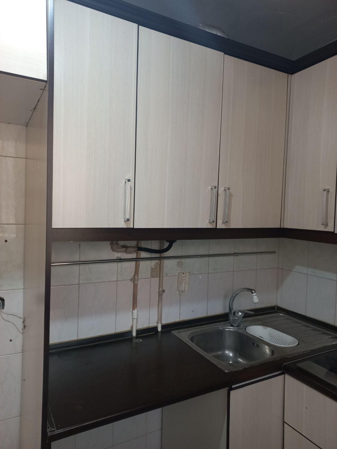کابینت کارکرده به همراه سینگ و هود|مصالح و تجهیزات ساختمان|تهران, دانشگاه علم و صنعت|دیوار