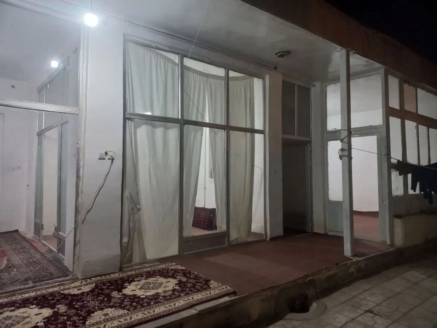اجاره مغازه ۱۴۰ متری در رهنان|اجارهٔ مغازه و غرفه|اصفهان, رهنان|دیوار