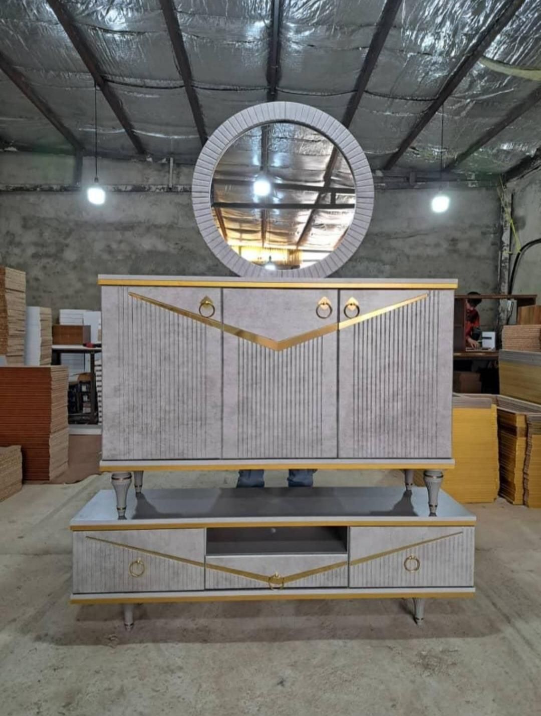 کنسول با آینه(جاکفشی )|بوفه، ویترین، کنسول|قزوین, |دیوار