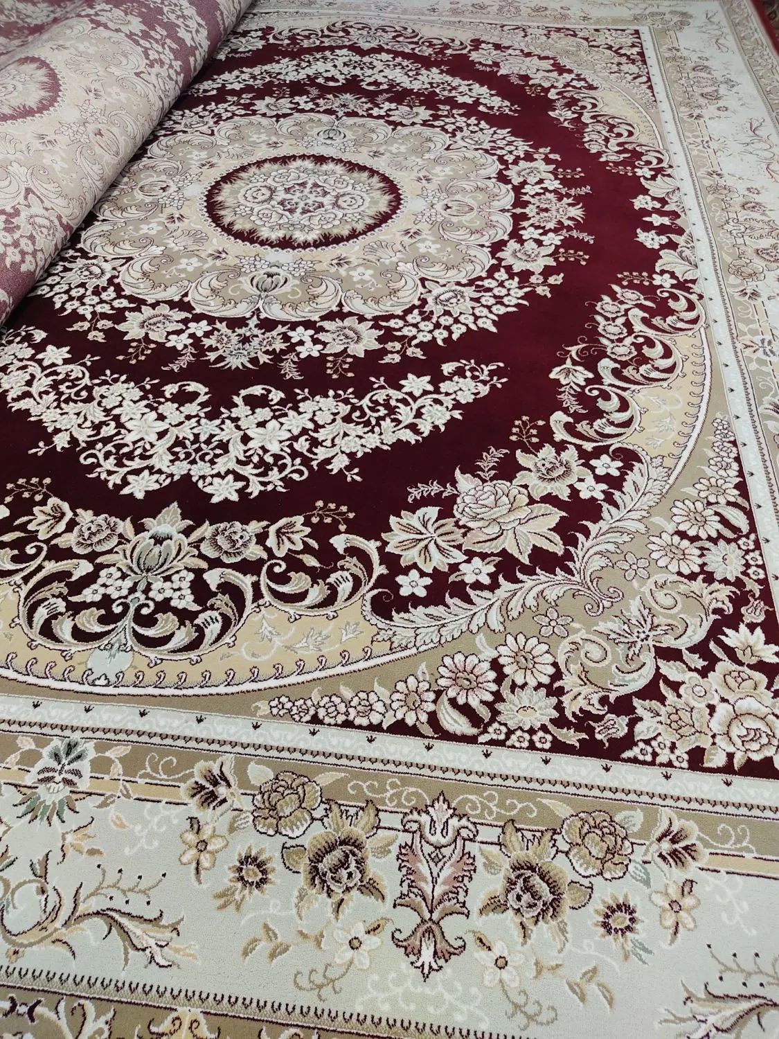 یک جفت فرش ۱۲ متری زرشکی ستاره طلایی ملت|فرش|اصفهان, سروستان|دیوار