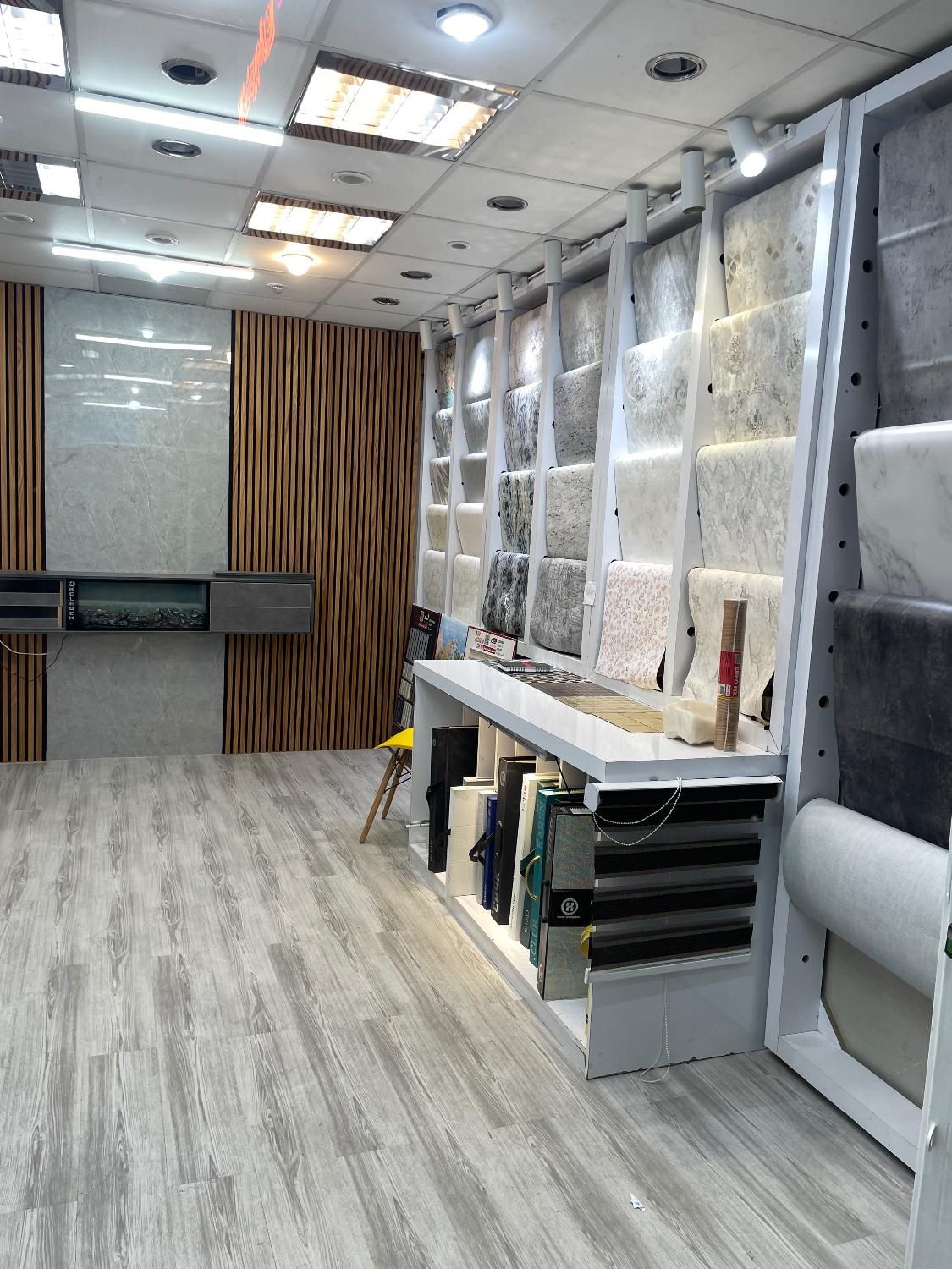 مرجع کاغذ دیواری، کفپوش، چمن ، پارکت ، قرنیز|خدمات پیشه و مهارت|اهواز, امانیه|دیوار