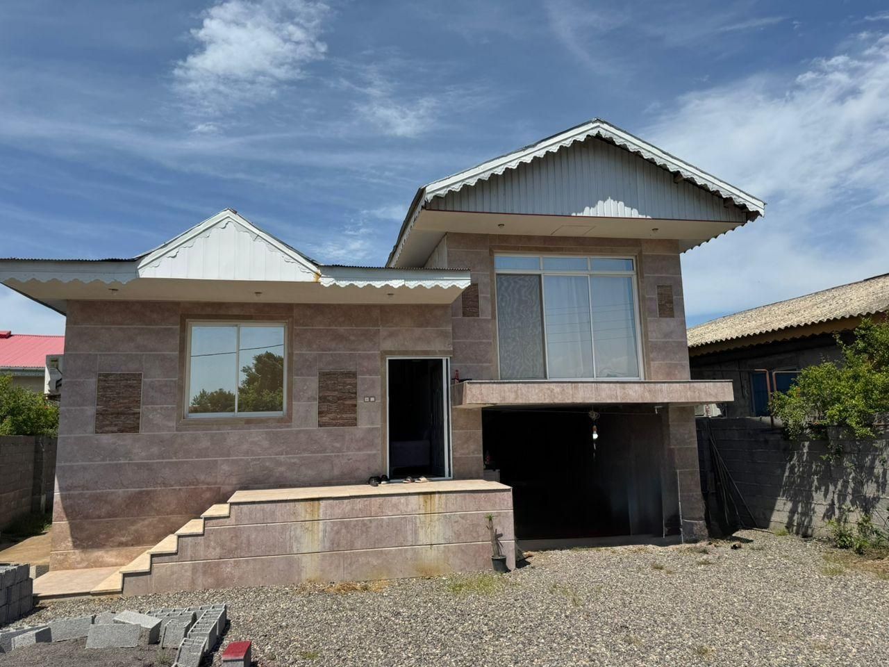 ویلا دوبلکس 390 متر / قابل معاوضه با آپارتمان|فروش خانه و ویلا|کیاشهر, |دیوار