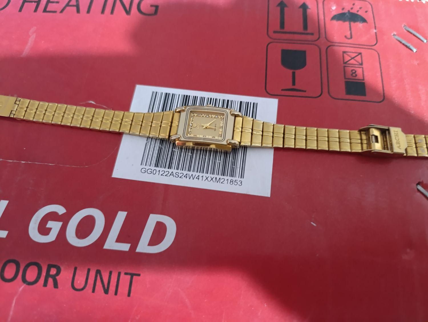 ساعت زنانه آرچی سوئیس اصل آب طلا  ثابت توافقی فوری|ساعت|بندرعباس, |دیوار