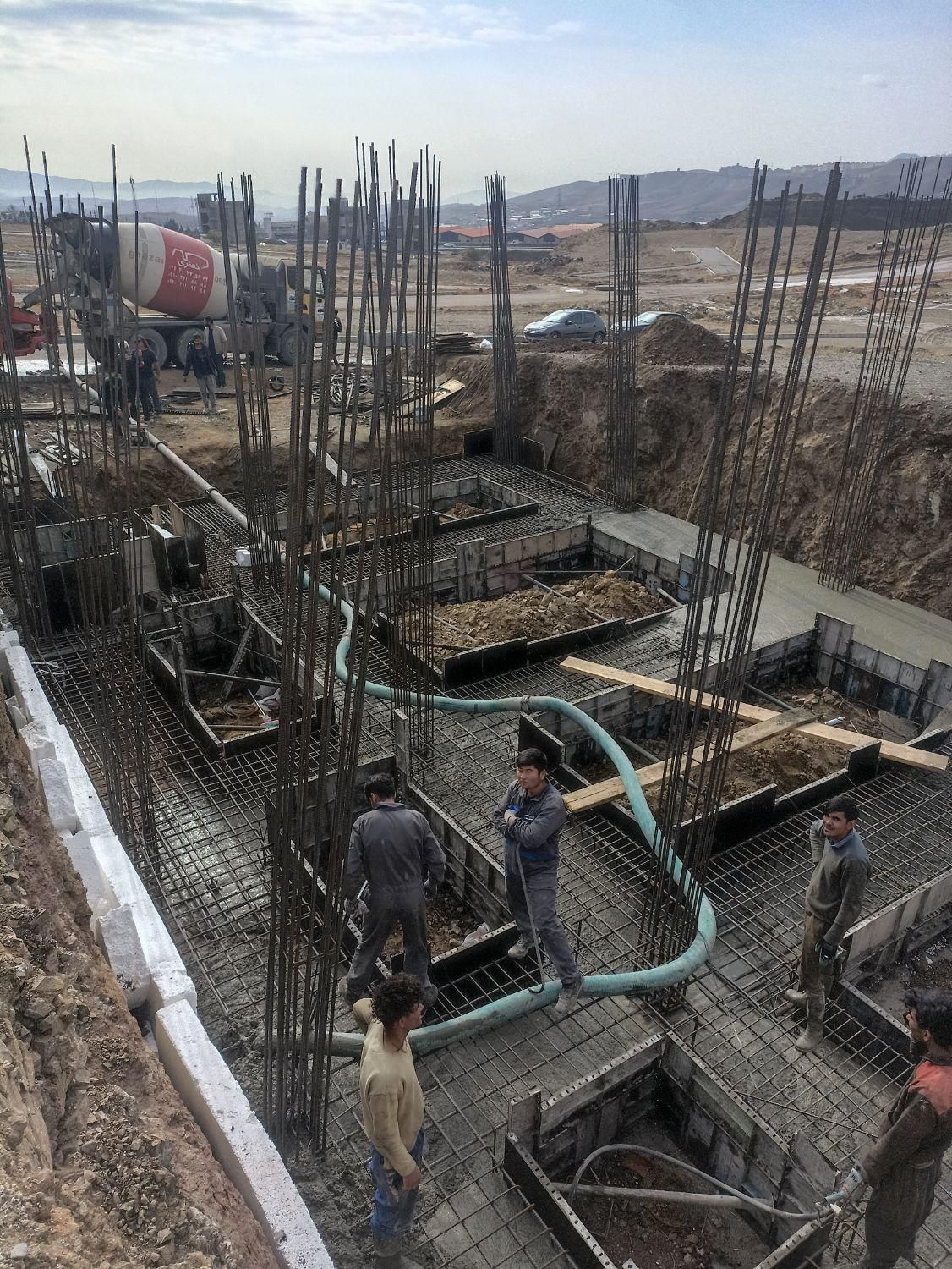 آرماتور بندی فونداسیون سقف استخر وافل کارهای بنایی|خدمات پیشه و مهارت|پردیس, فاز ۴|دیوار
