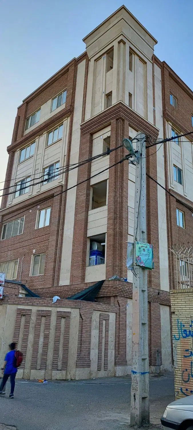 فروش فوری سه خواب روبروی هتل استقلال، فول|فروش آپارتمان|زاهدان, |دیوار
